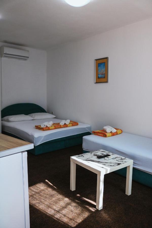 Guest House Davorka Neum Exterior photo